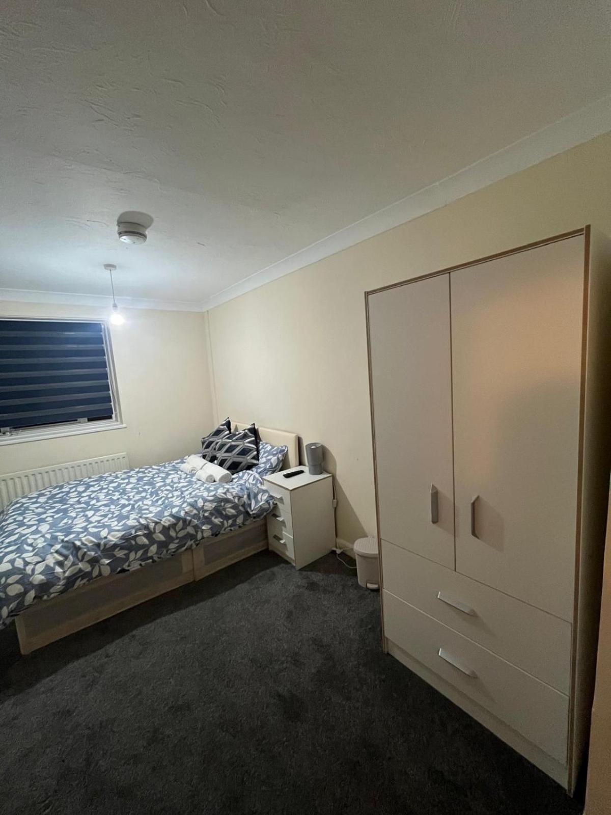 Barnfield Rooms Chelmsford Exteriör bild